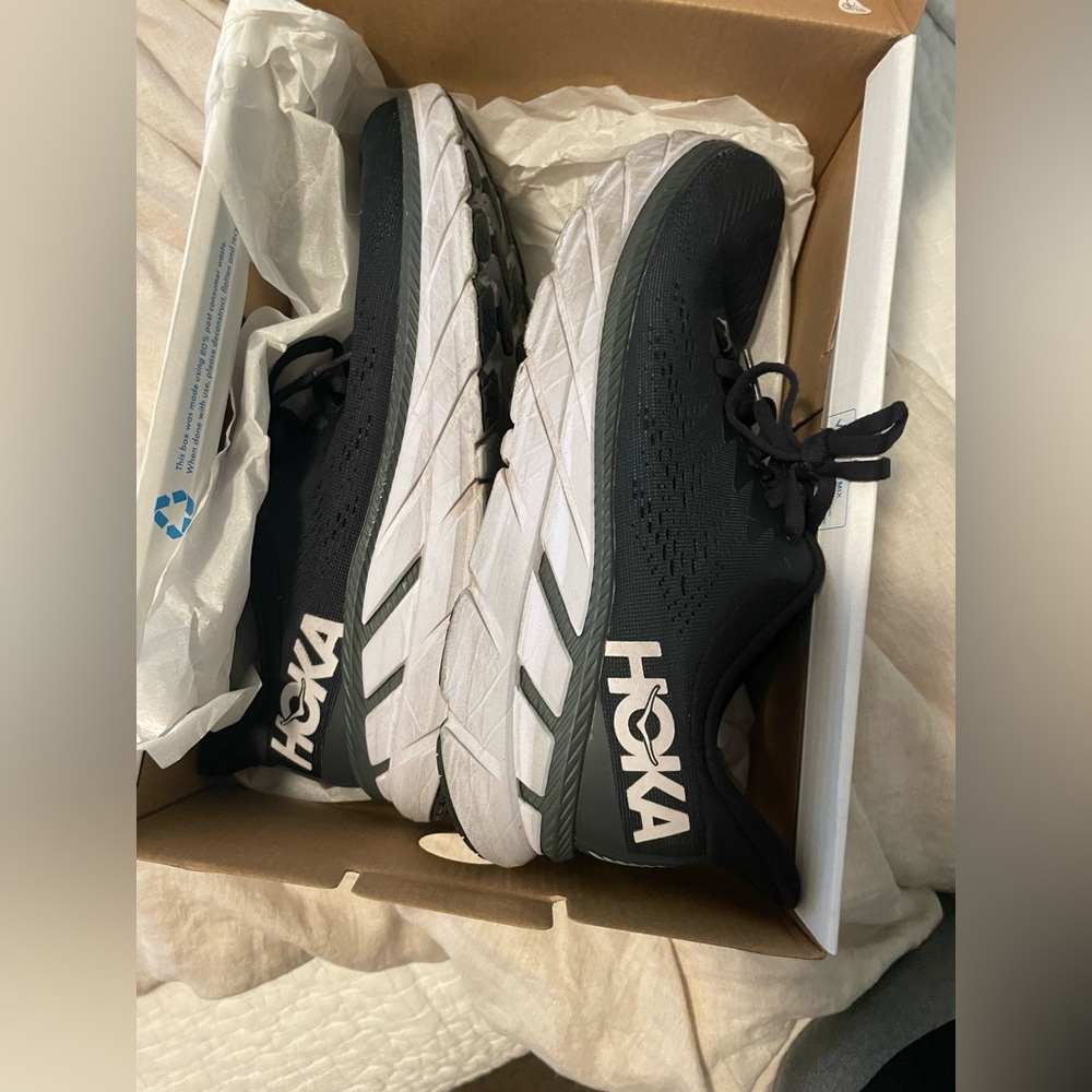 HOKA Clifton 7